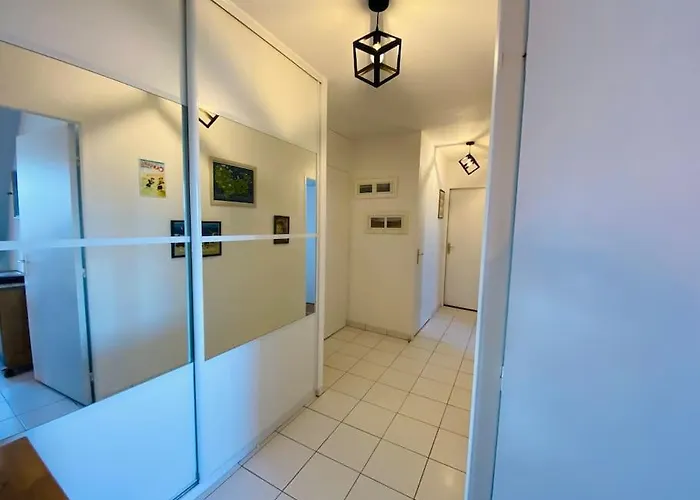 Escale A Balbec- Proche Et Centre *